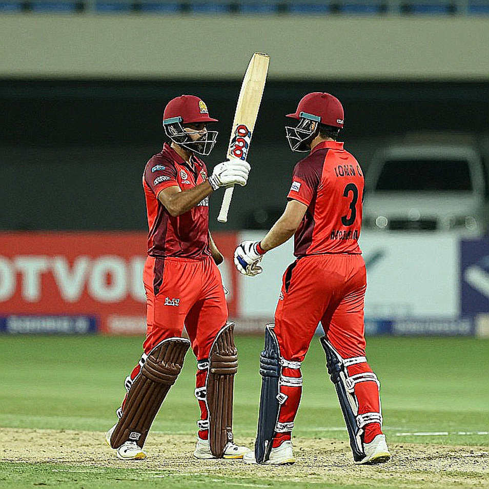 PSL सिक्सेज: छोटे शहर, बड़ा दांव — पीसीबी का नया क्रिकेट प्रोडक्ट या सिर्फ एक प्रेस रिलीज़?
