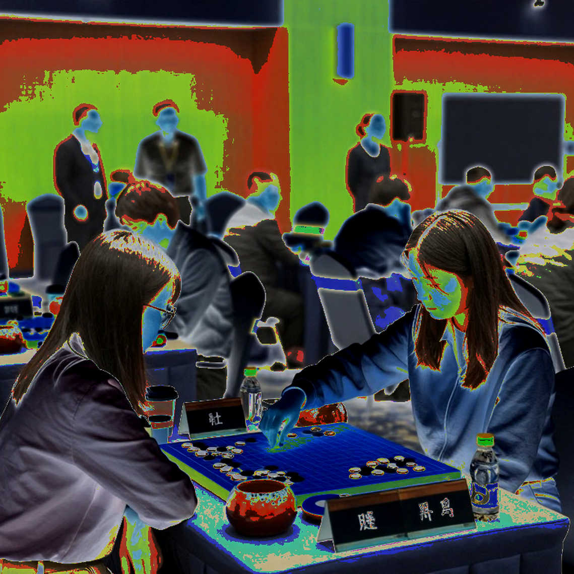 प्राग 2026 के 27 मिनिएचर: ChessBase #225 और छोटी बाज़ियों का डेटासेट